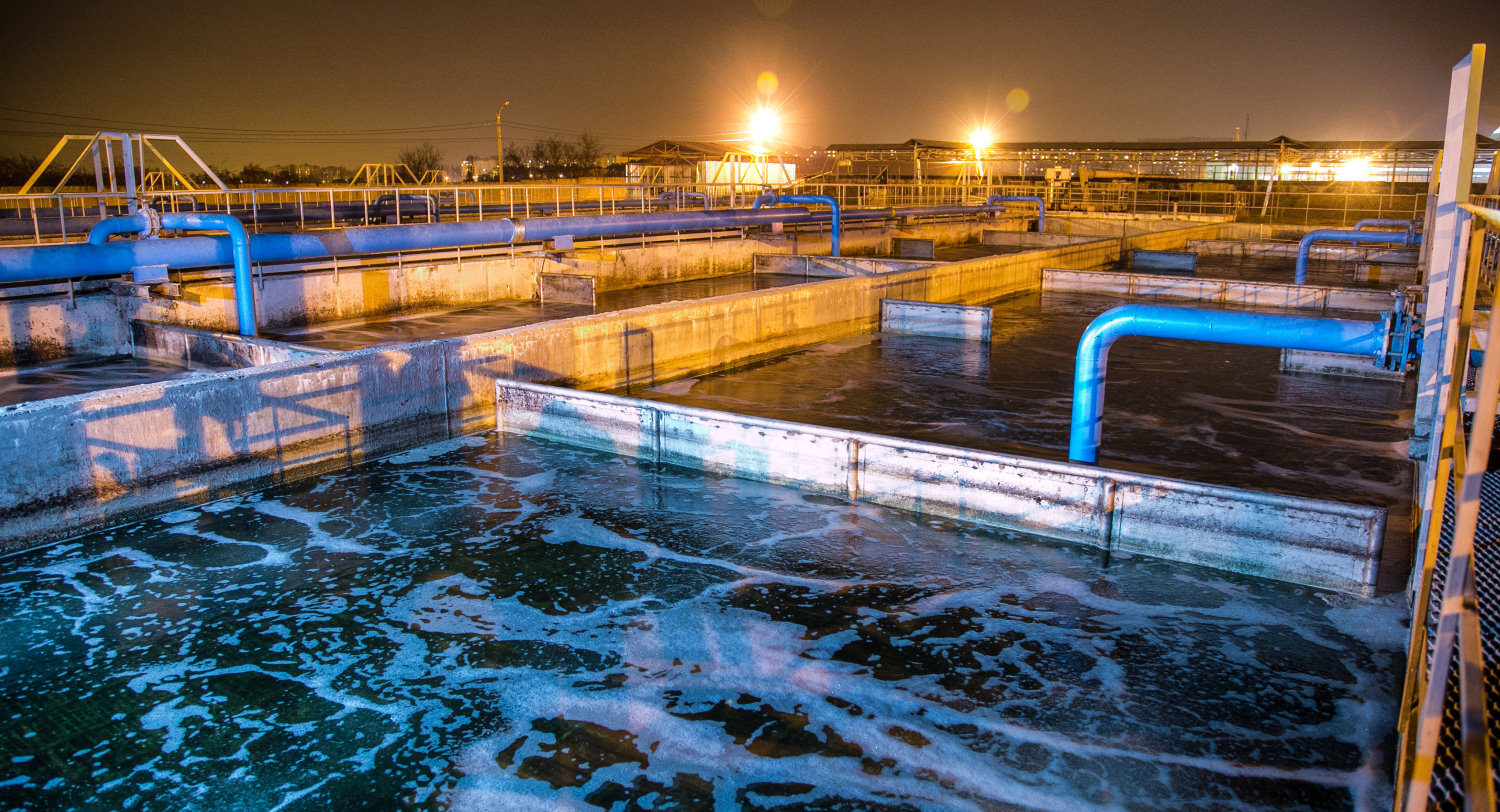 In-Situ water quality or level sensor deployed in a well, tank, or open water environment